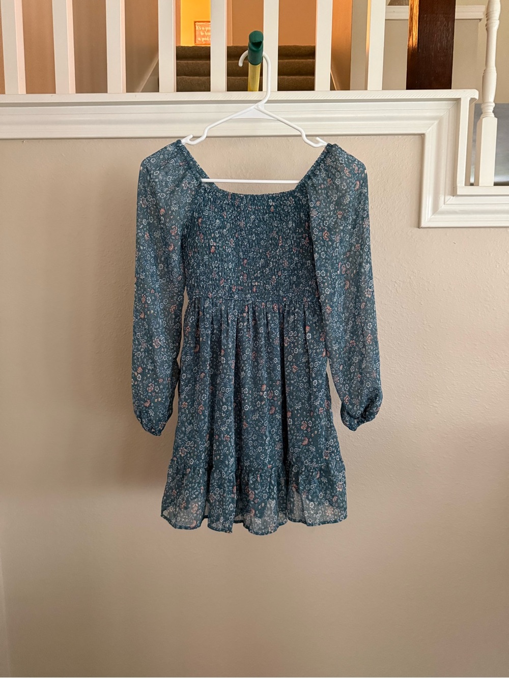 Girls art class Floral Smocked Long-Sleeve Mini Dress - Size M